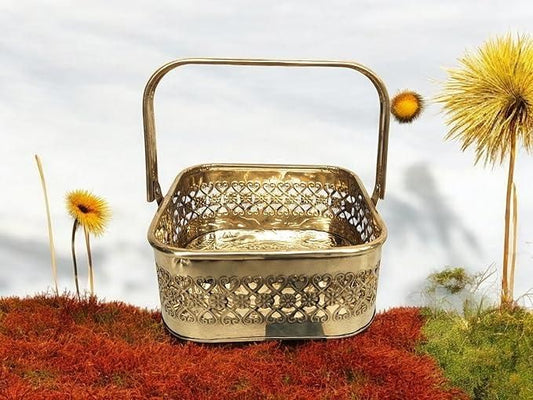 XENOBUY Pure Brass Square Pooja Basket Dalia - Traditional
